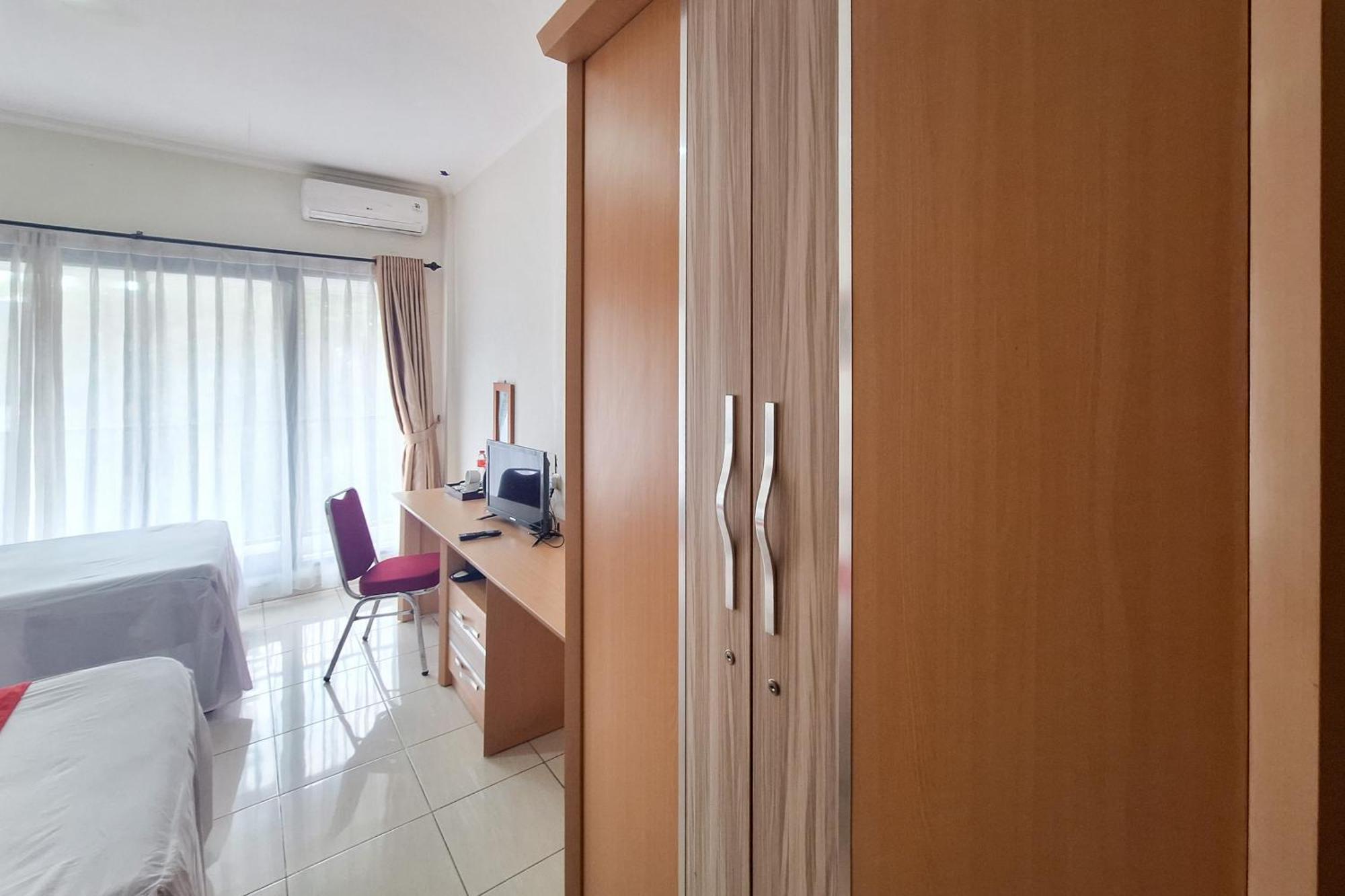 Reddoorz Resort At Tridaya Cisarua Puncak Extérieur photo