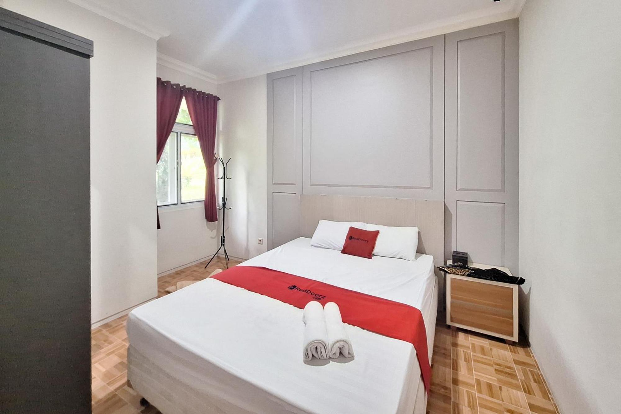 Reddoorz Resort At Tridaya Cisarua Puncak Extérieur photo